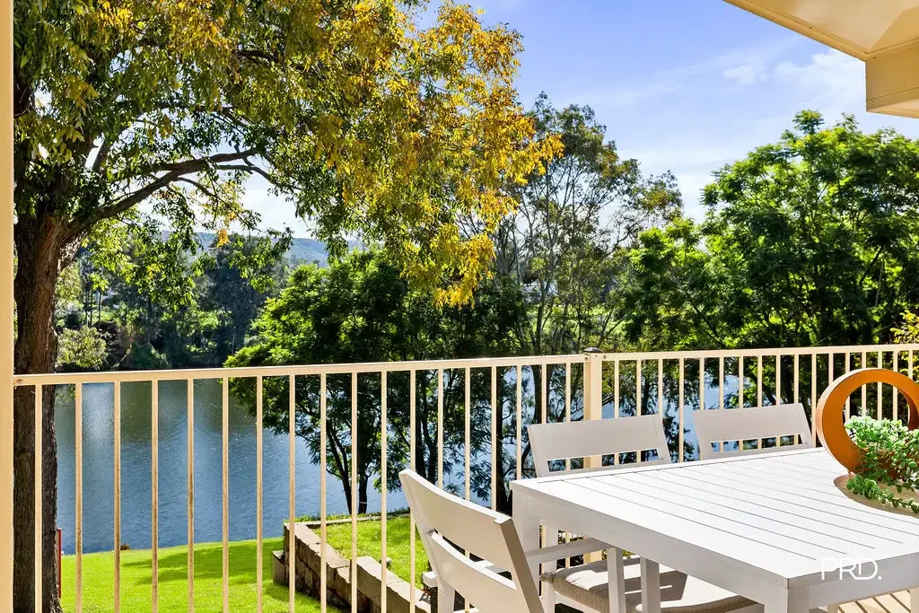 Regentville 4ਬੈੱਡਰੂਮ Riverfront Retreat