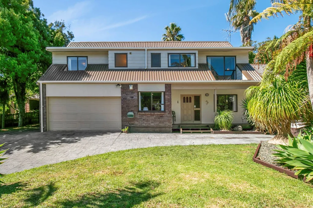 5 Gleneagles Grove, Wattle Downs, Manukau City, Auckland