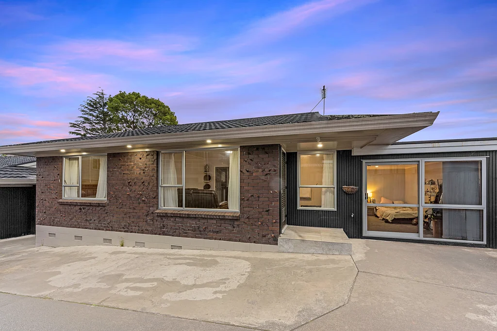 Papatoetoe 3Phòng ngủ Solid Brick and Tile - 3 Bed + 2 Bath!