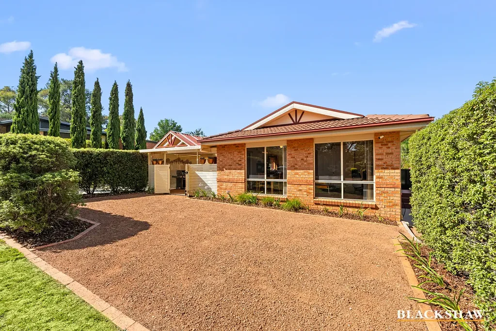 1/18 Winter Place, Jerrabomberra, NSW 2619