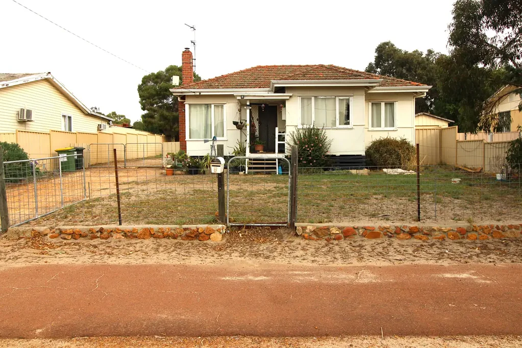 Narrogin 3房  Charming Family Home in Narrogin
