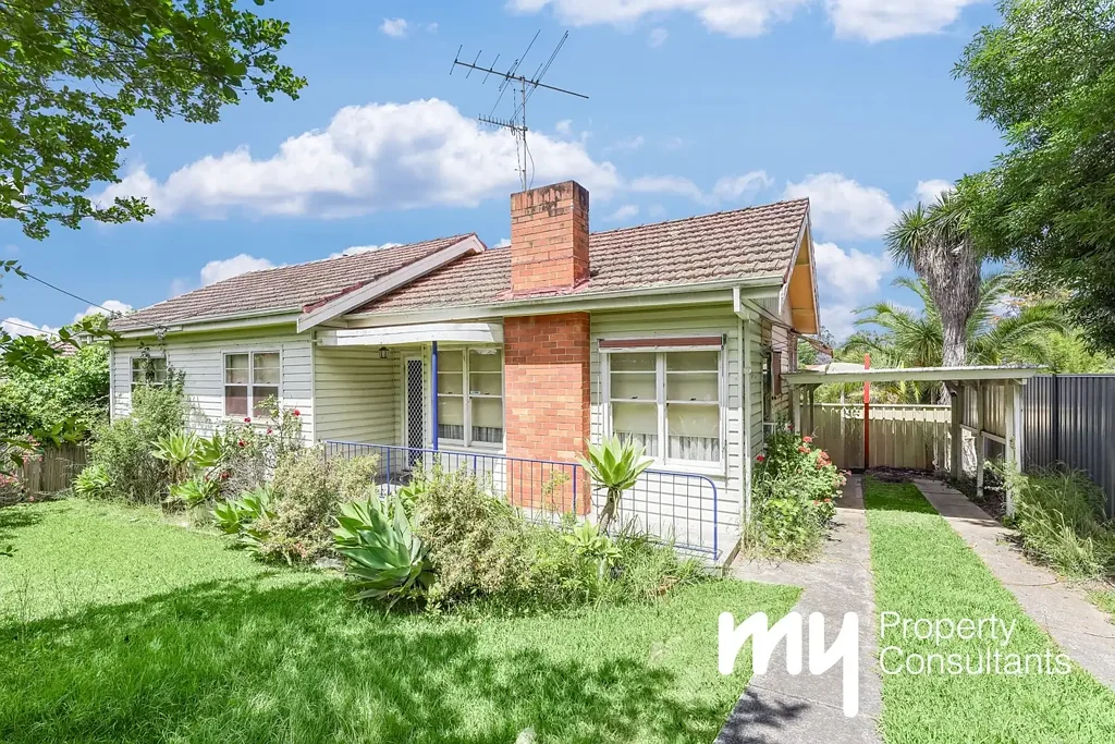 4 Gilbulla Avenue, Camden, NSW 2570
