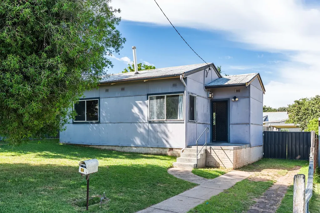 24 Buna Street, Orange, NSW 2800