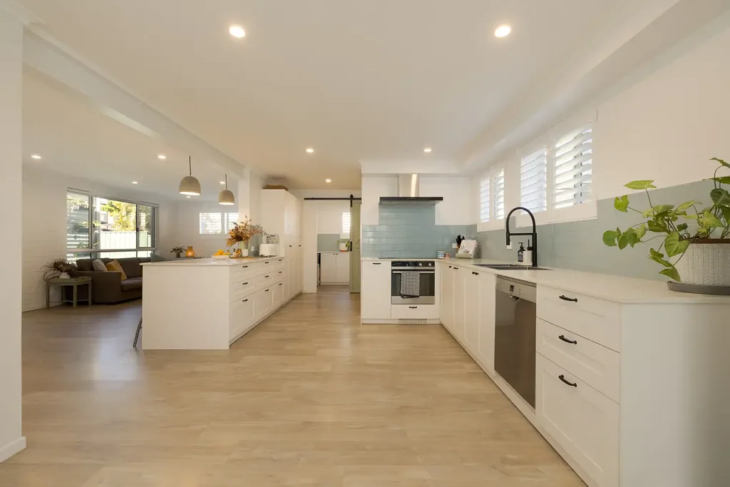 16 Orsan Street, Wynnum West, QLD 4178