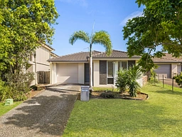 39 Bowerbird Crescent, Dakabin