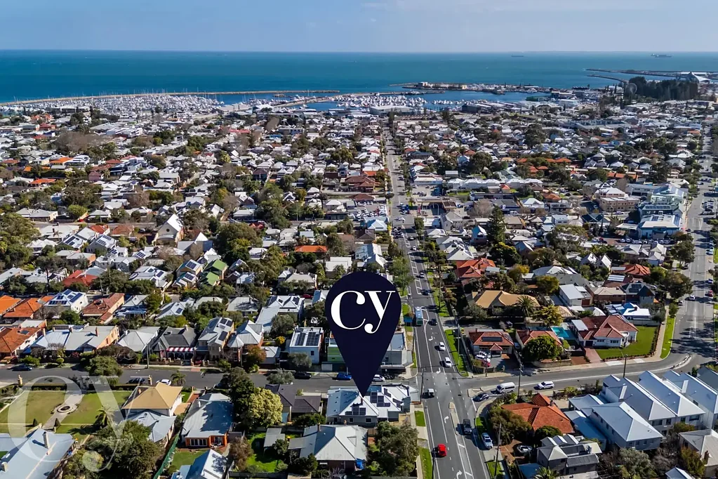 Beaconsfield 4 Bedroom Mixed Use Zoning with Endless Possibilities