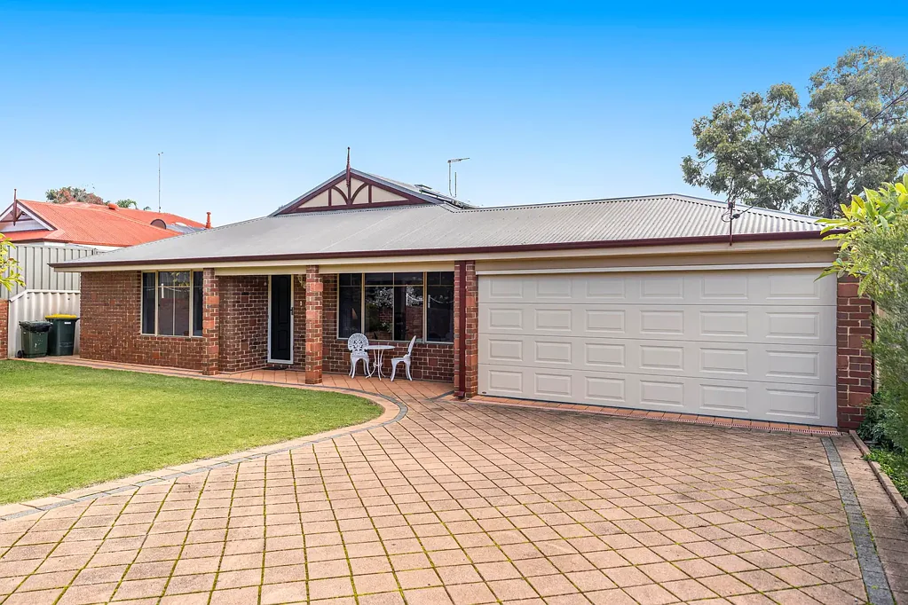 7 Stevenson Place, Byford, WA 6122