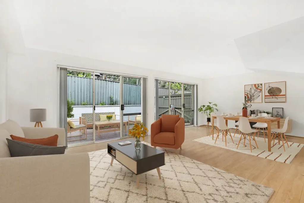 Pet Friendly Three Bedroom Townhouse in the Heart of Crows Nest