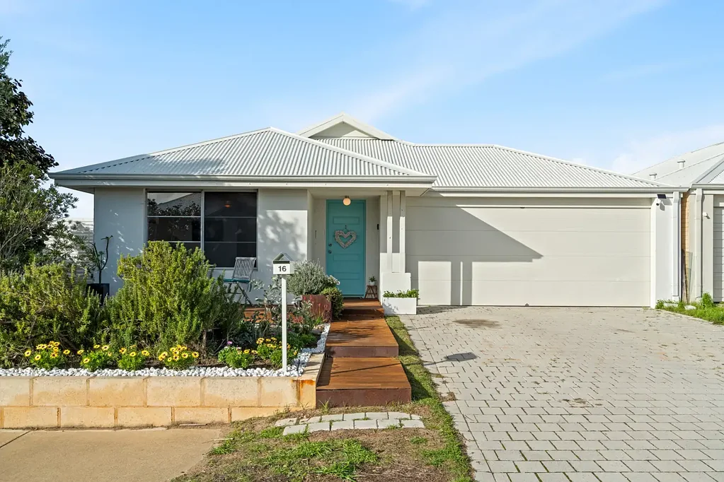 Golden Bay 4침실 Relaxed coastal living with room to entertain