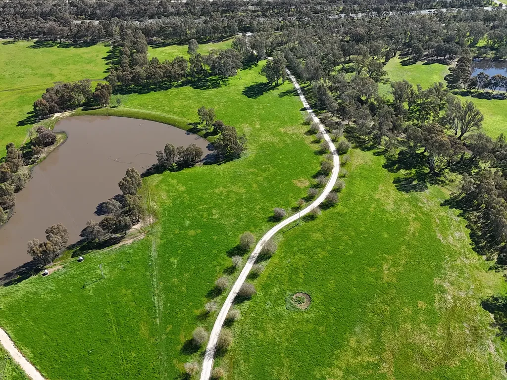 Seymour 'Nalinga' - an iconic, versatile, productive and tranquil farming estate, 100 kms, 1 hour north of Melbourne. Fantastic location with vast potential.
