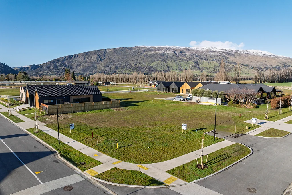 Wanaka Start your next chapter here