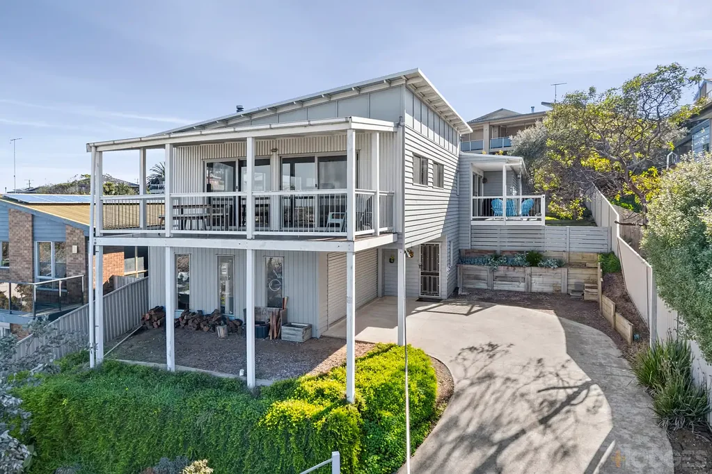 Ocean Grove 3 Bedroom Ocean Views & Coastal Comfort