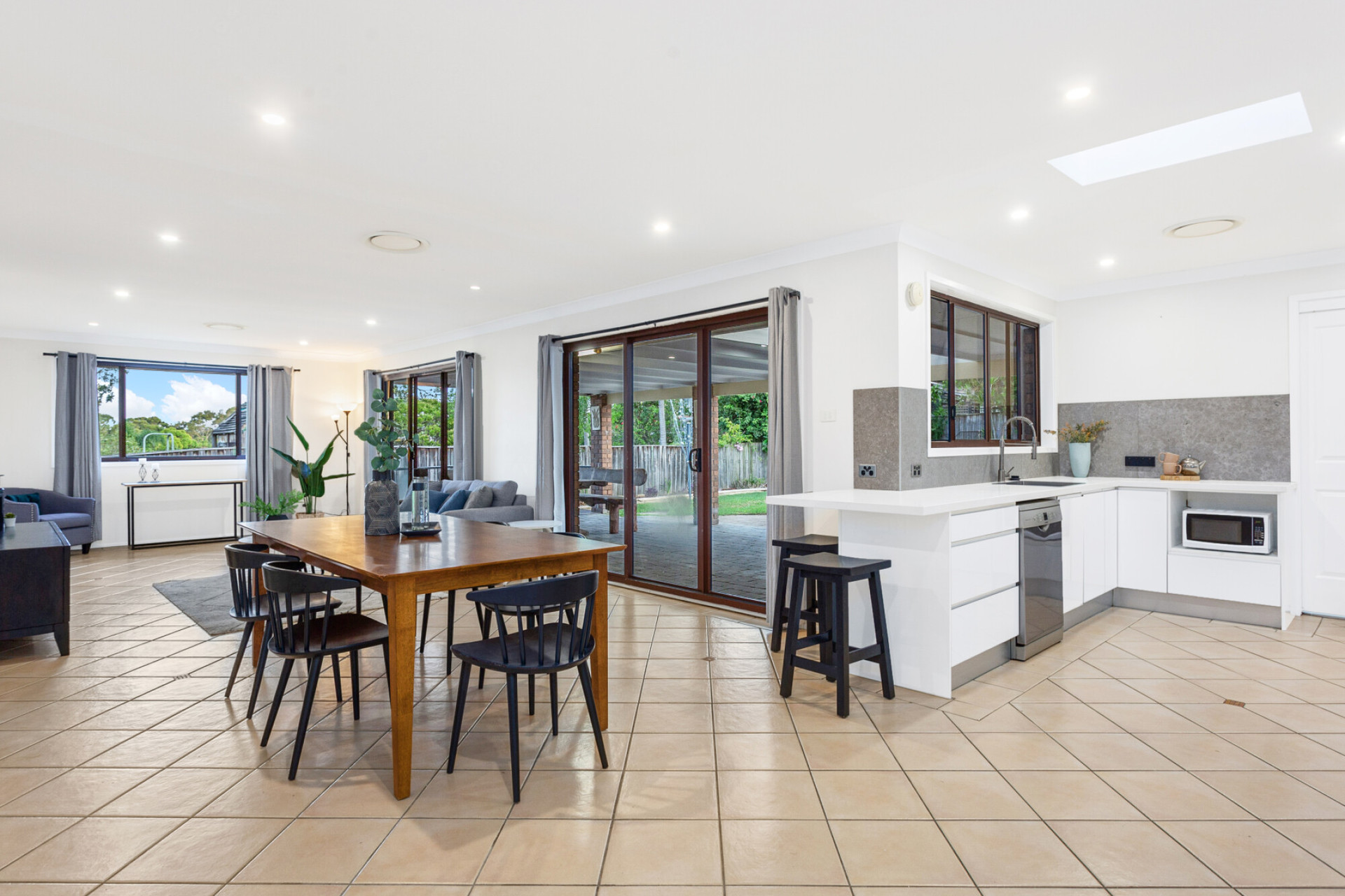 6 CARIBBEAN PL, MOUNT COLAH NSW 2079, 0部屋, 0バスルーム, House