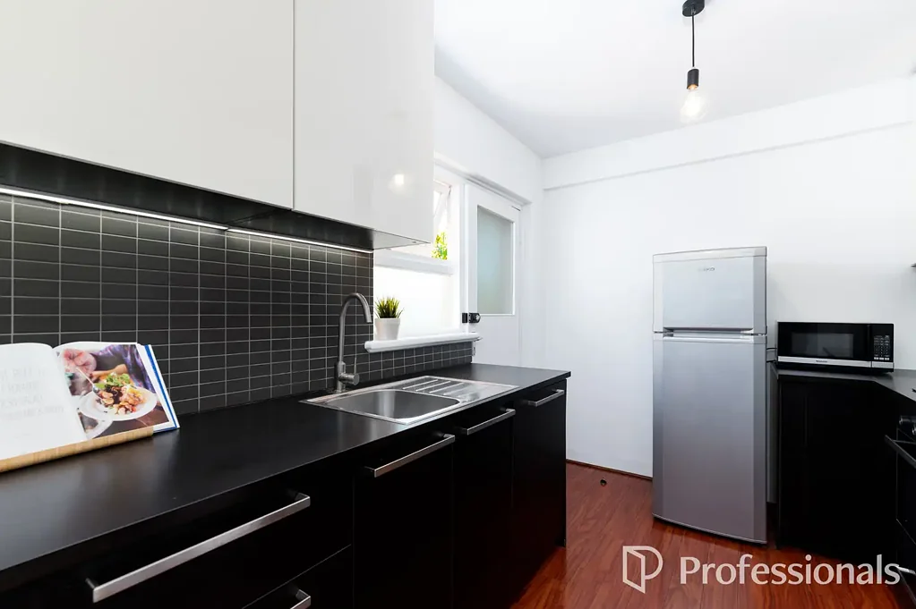 West Perth 1ਬੈੱਡਰੂਮ RENOVATED, CENTRAL & AFFORDABLE