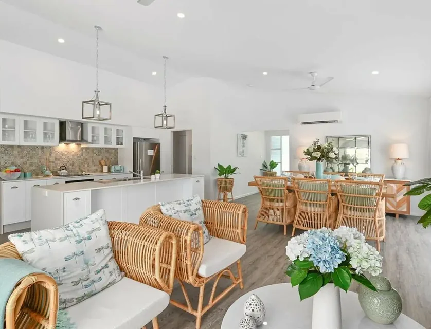 Corner of Dickson and Old Port Road, Port Douglas, Cairns, 5 Bedrooms, 3 Bathrooms, House
