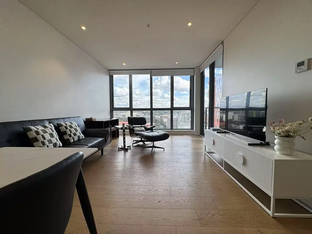 Furnished Sweeping View One Bedroom in Darling Square