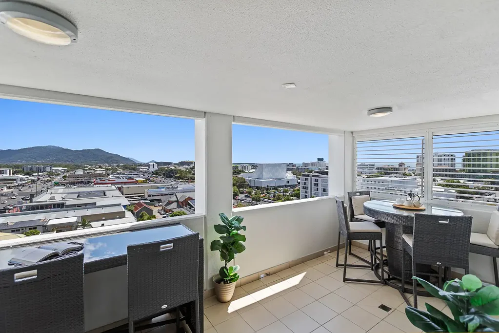 Cairns City 2房  ELEVATED ELEGANCE  - BREATHTAKING OCEAN, MOUNTAIN AND CITY VIEWS