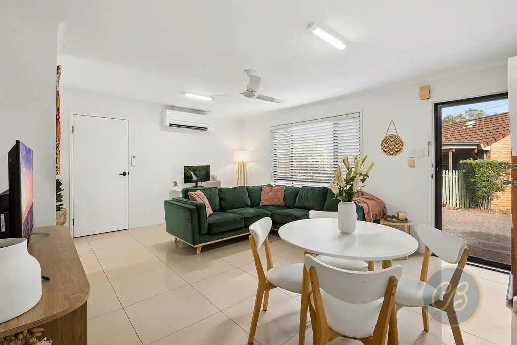 Lawnton 2Habitaciones Spacious, Private & Perfectly Positioned Villa Opposite Parkland