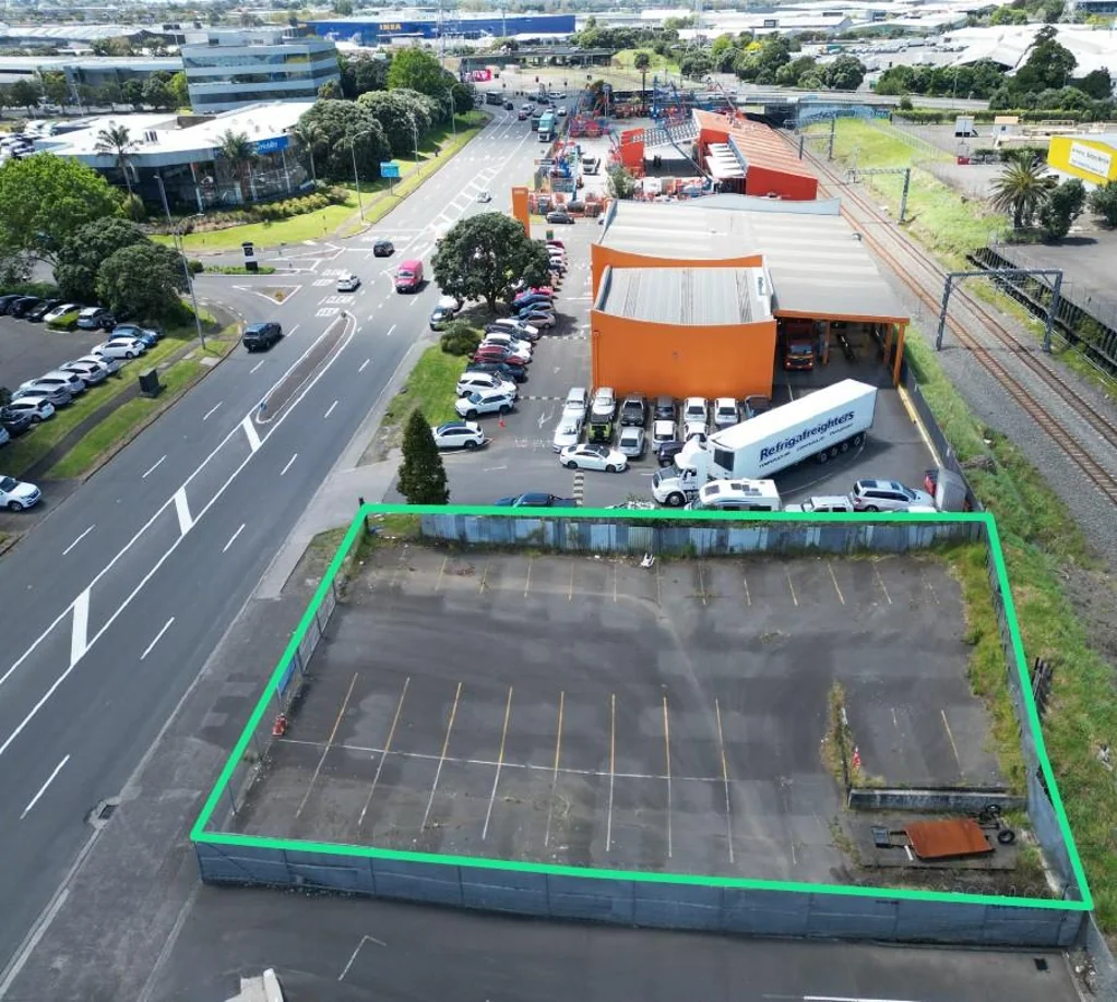 Mount Wellington Sealed Secure 960sqm Yard