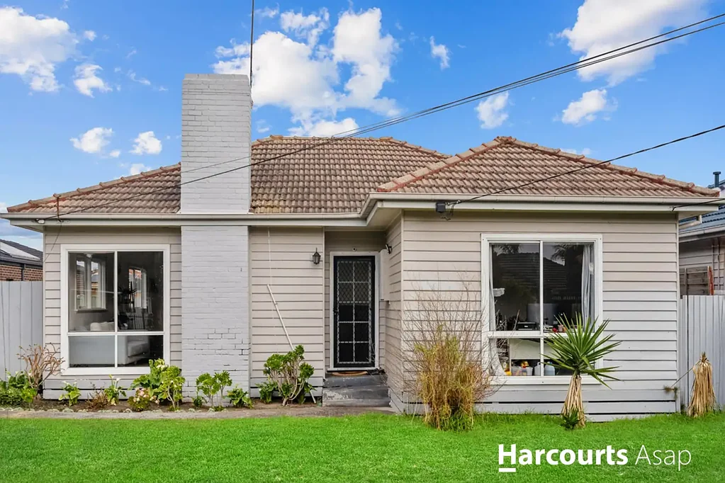 Noble Park 4 Bedroom Outstanding Development Opportunity in Central Noble Park – 614m² Allotment