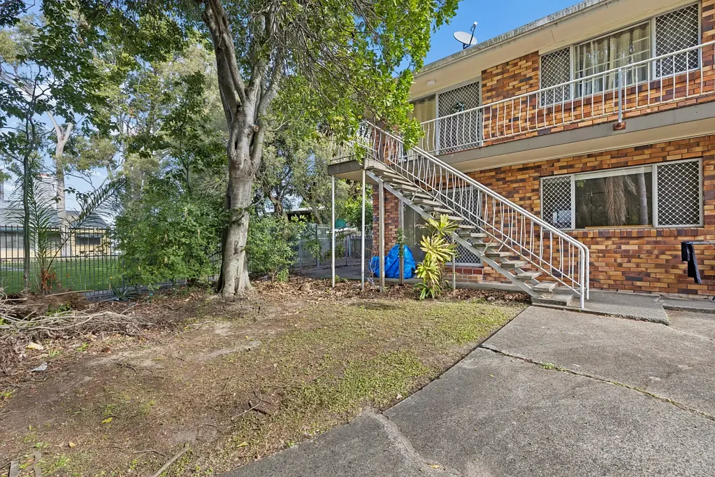 Southport 2 Bedroom Move in ready hidden gem great location and great value