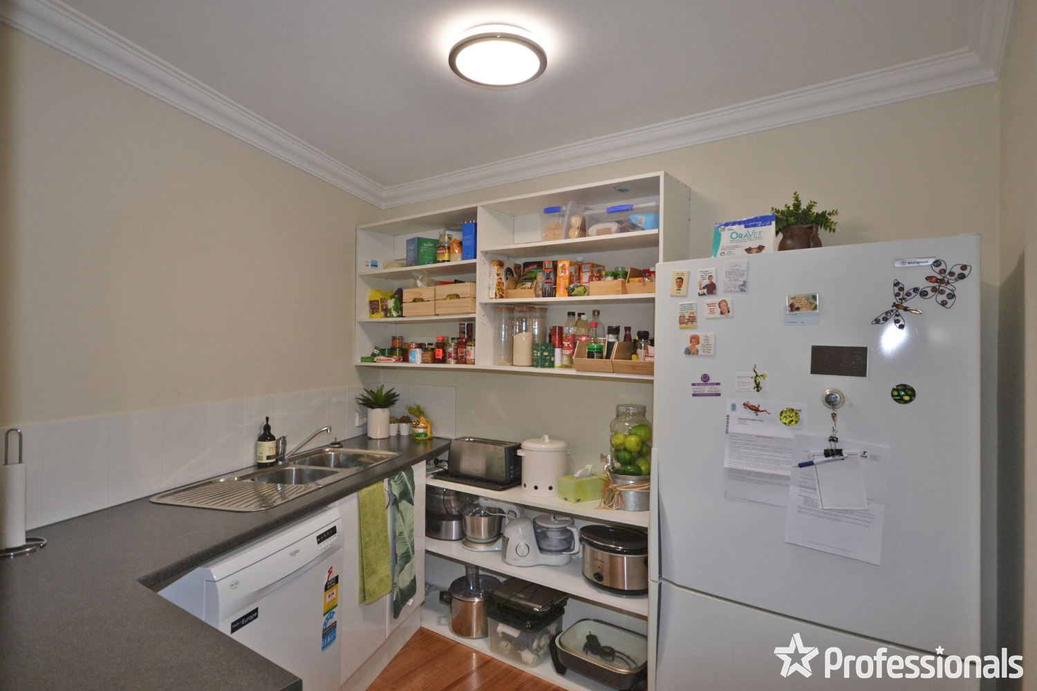 14A ROWAN ST, CROYDON VIC 3136, 0 rūma, 0 rūma horoi, House