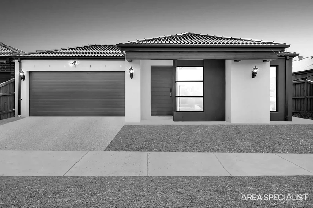 34 Hawkestone Street, Melton South, VIC 3338