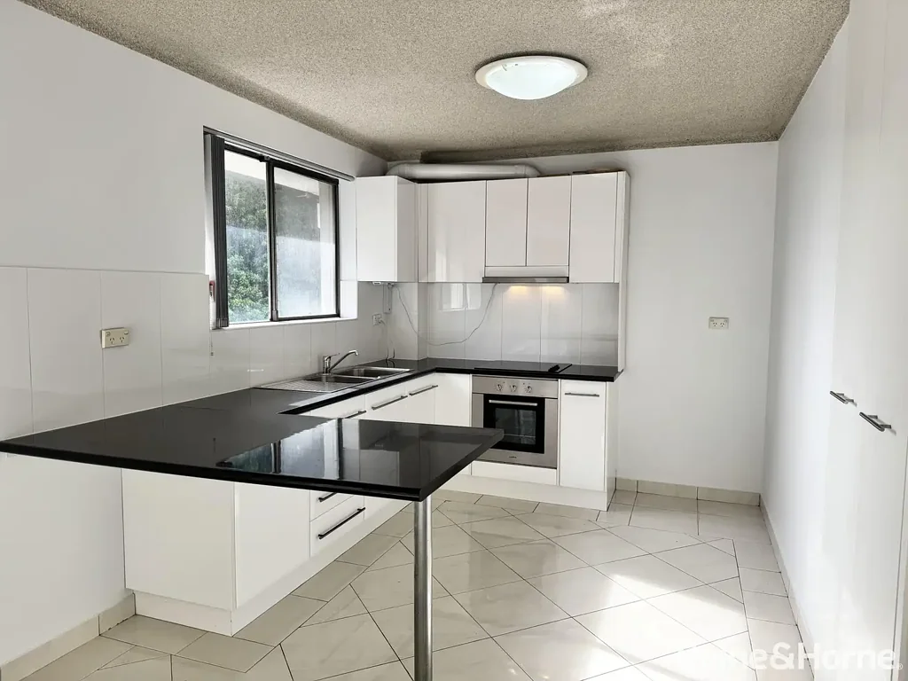 Stylish Unit in the Heart of Wollongong