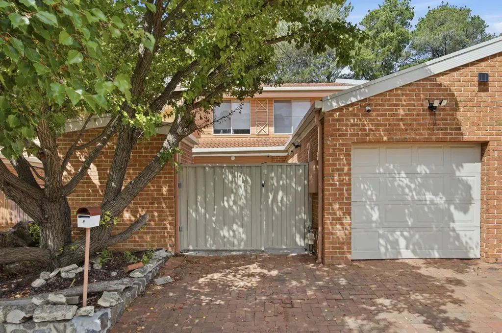 Phillip 3Zimmer FULLY RENOVATED, WALK TO WODEN OR THE CANBERRA HOSPITAL