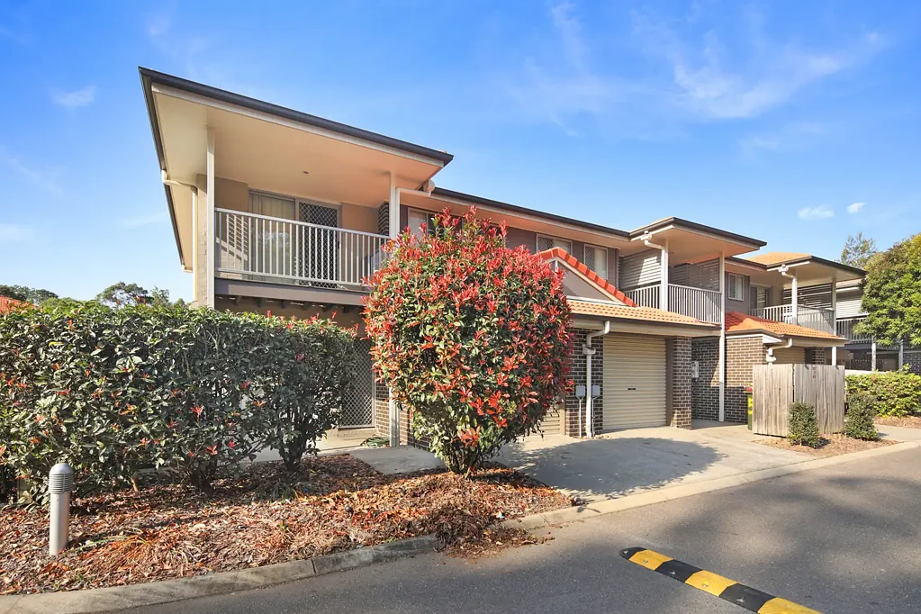 Wacol 3Phòng ngủ Low-Maintenance Living Meets Ultimate Convenience. Open Home: Saturday 26th Sept. 10 AM - 10:30 AM