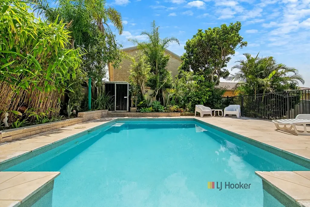 11 Joy Street, Gorokan, NSW 2263