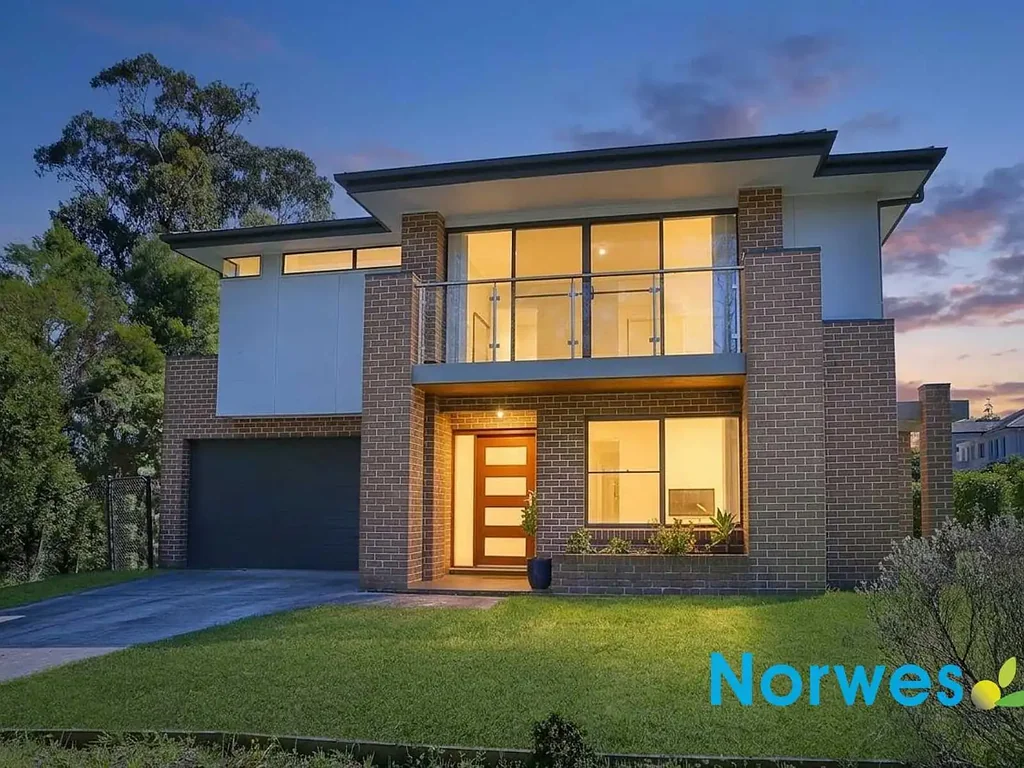 Norwest 4房  GOLDEN OPPORTUNITY – 1087m� Corner Block | Room for Mini Farm | Duplex Potential