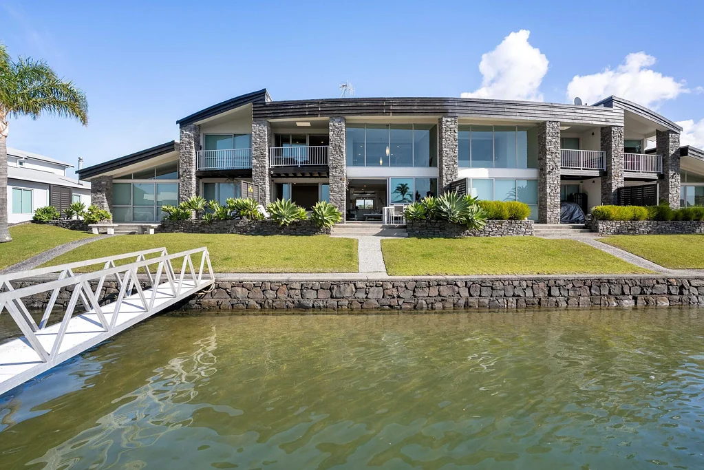 Pauanui 4房  Entry Level Waterways!