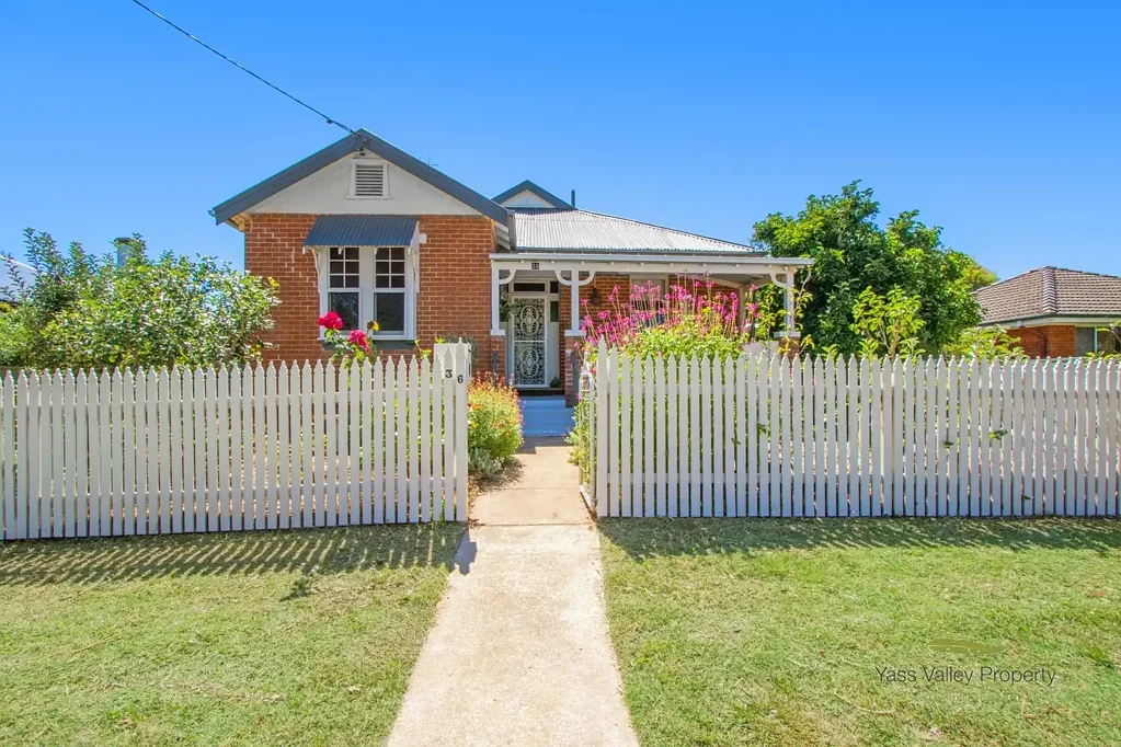 36 Demestre Street, Yass, NSW 2582