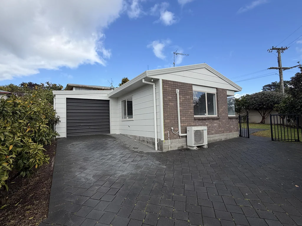 Freshly Updated Family Home in Sought-After Otumoetai - Available Now!