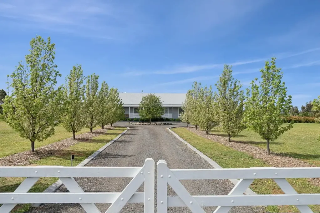 Inverleigh 4房  Spacious Family Living, Exceptional Value & Endless Lifestyle Appeal