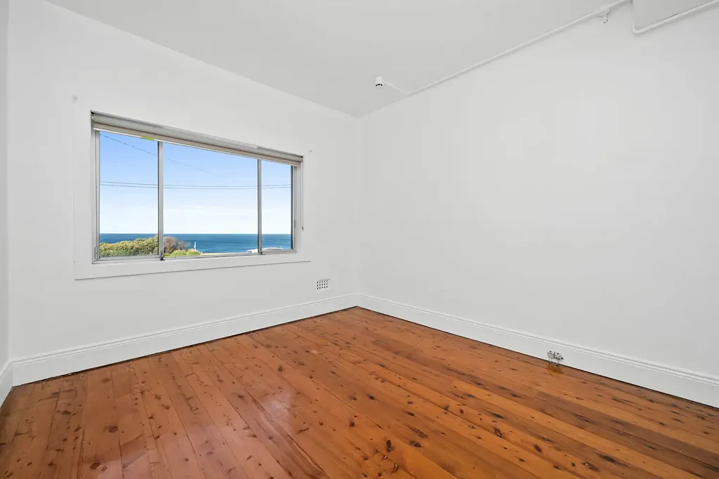 Bright Two-Bedroom Coastal Apartment with Stunning Ocean Views