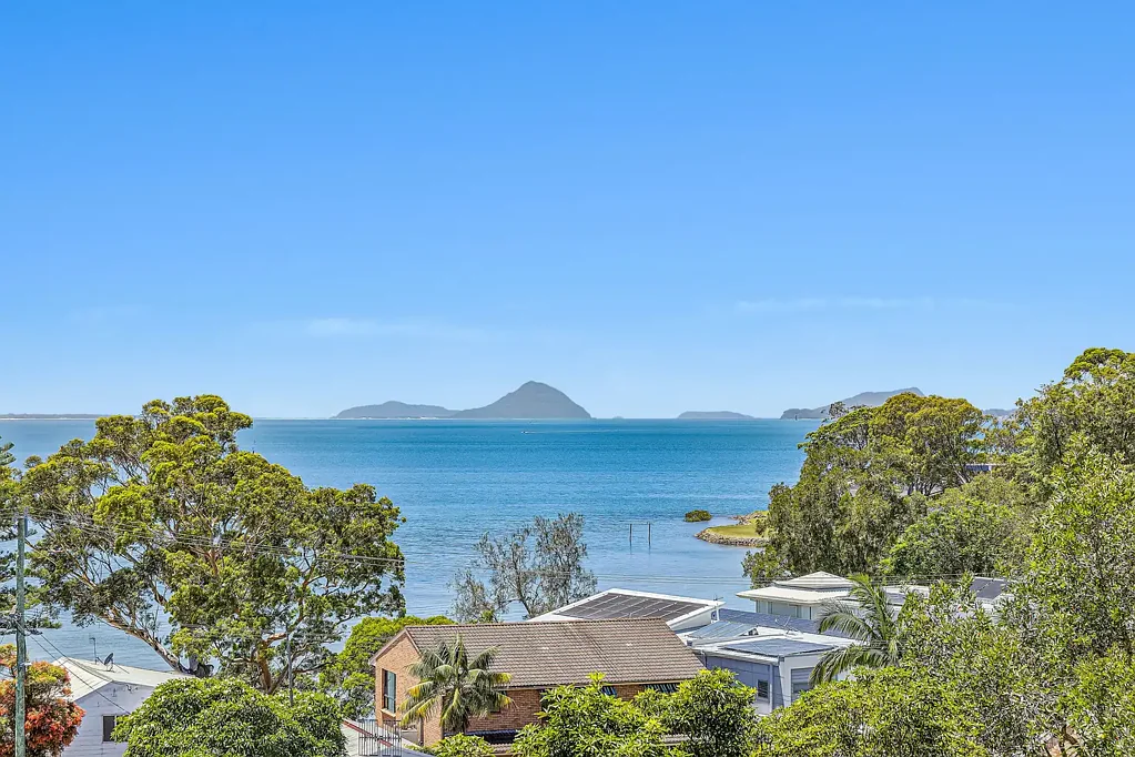 67 Vista Avenue, Soldiers Point, NSW 2317