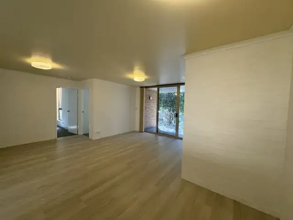 Stylish Two-Bedroom Unit Just Metres from Boomerang Beach