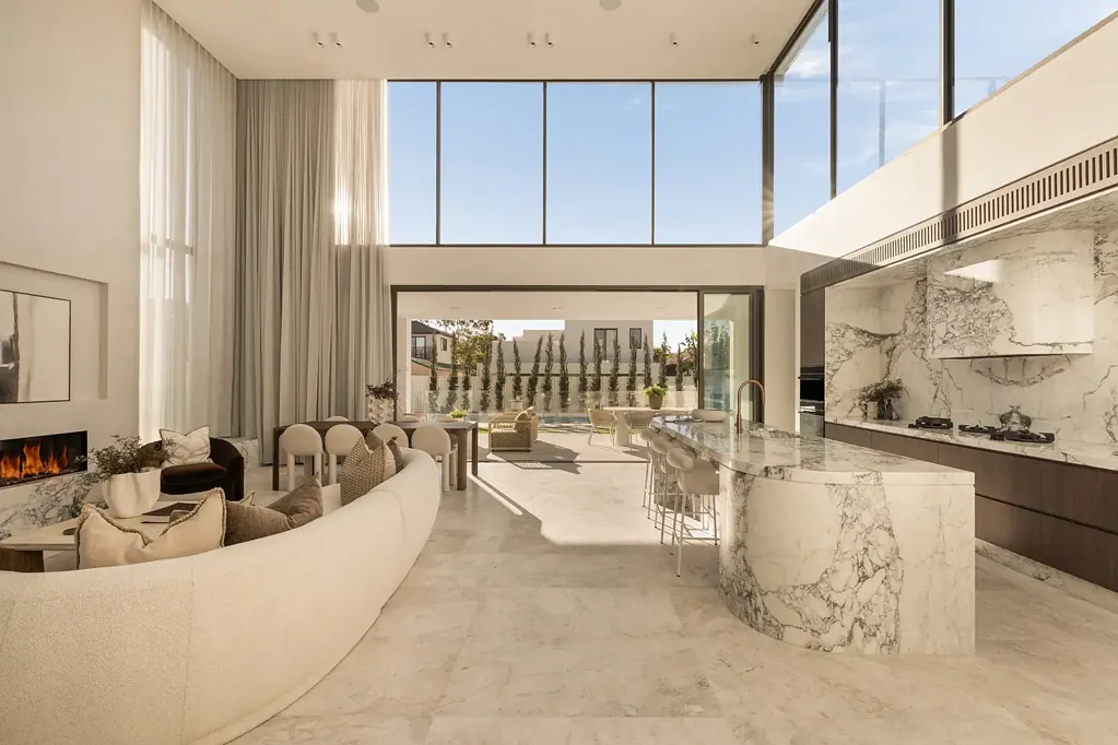 Strathfield 5房 全新度假村风格的奢华杰作 Brand new masterpiece of resort-inspired opulence