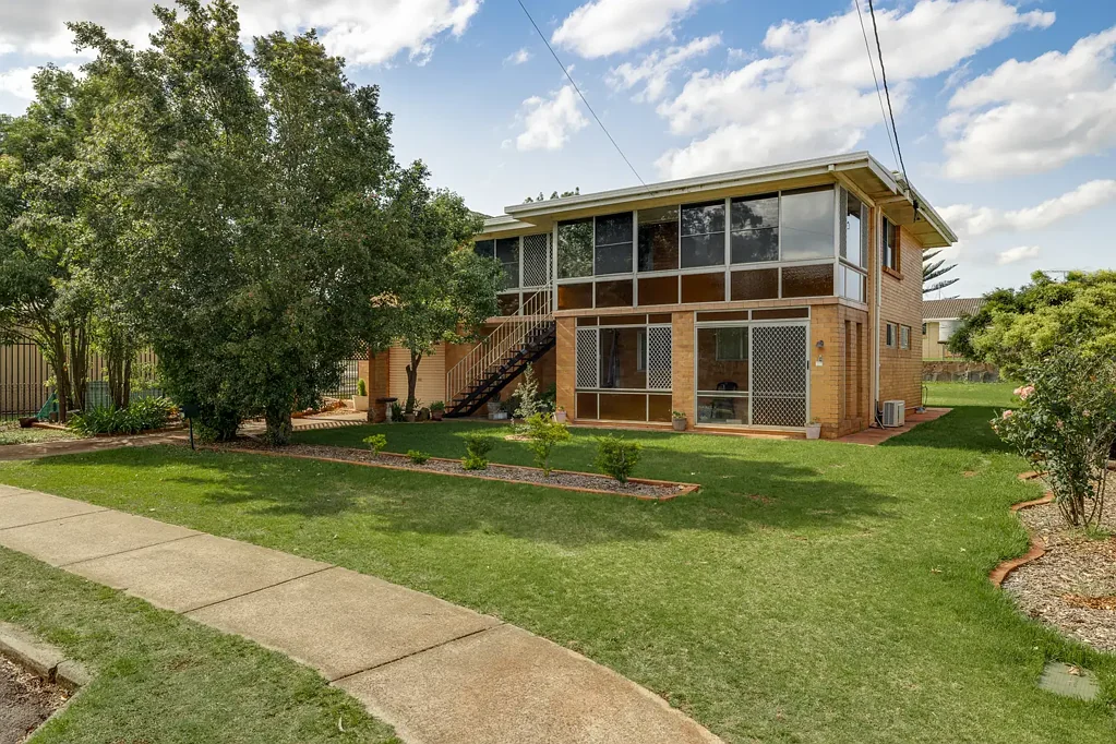 Wilsonton 3房 黄金地段的绝佳机会 Prime opportunity in a prime location
