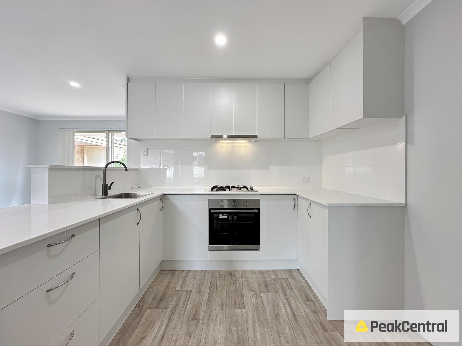 UNIT 2 36 STREICH AV, KELMSCOTT WA 6111, 0 રૂમ, 0 બાથરૂમ, House