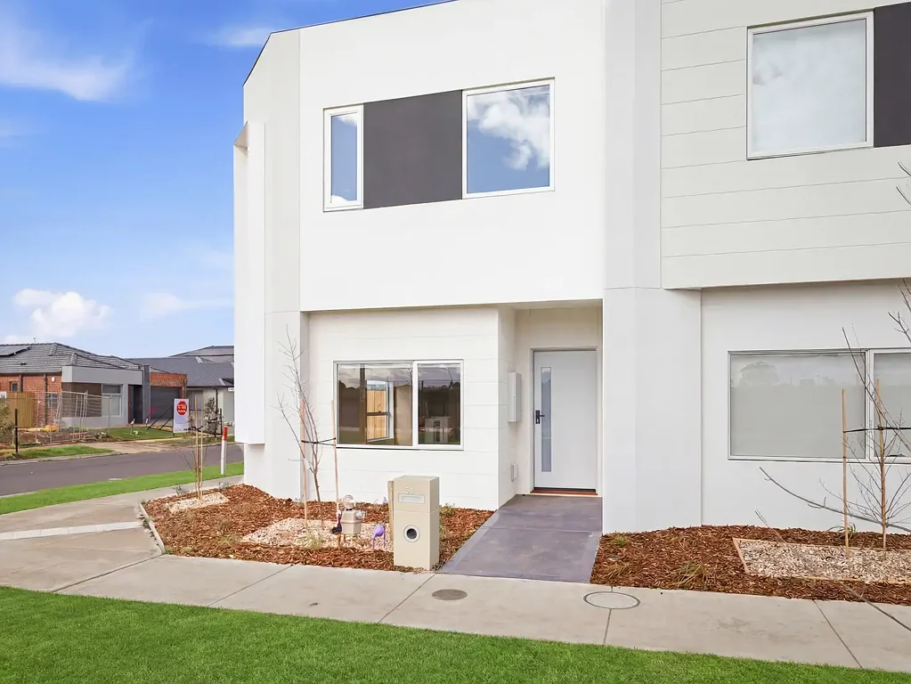 NEW BUILD HOME FOR RENT IN TARNEIT