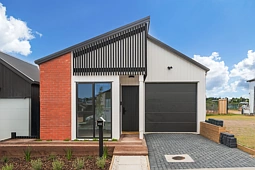 40 Paretao Street, Massey
