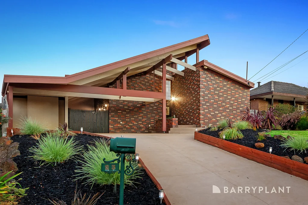 23 Richborough Grove, Ferntree Gully, VIC 3156