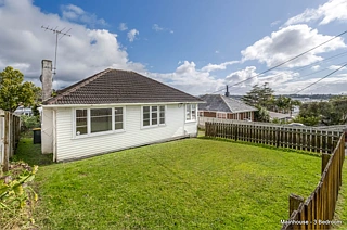 7 Raeben Avenue, Hillcrest, North Shore City
