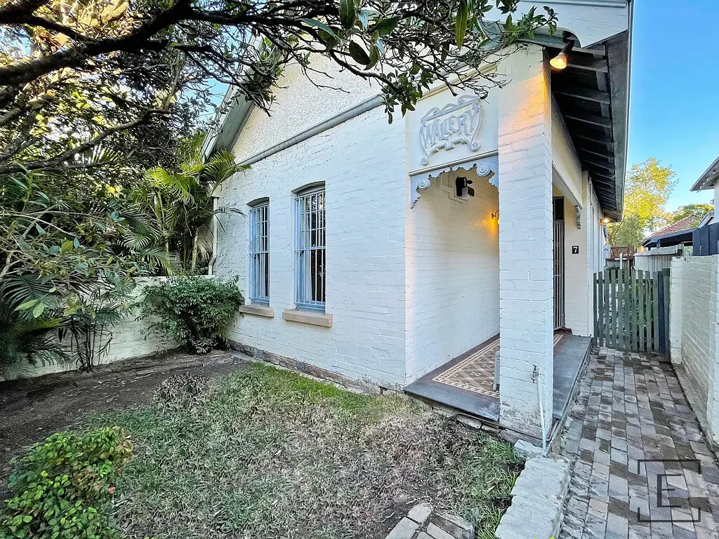 Charming Two-Bedroom Home in a Prime Drummoyne Location