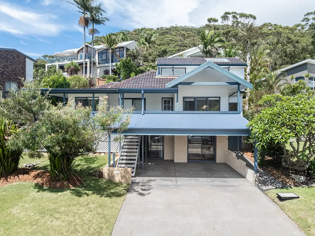Stanwell Park 4 Slaapkamer Coastal Charm With Ocean & Escarpment Views