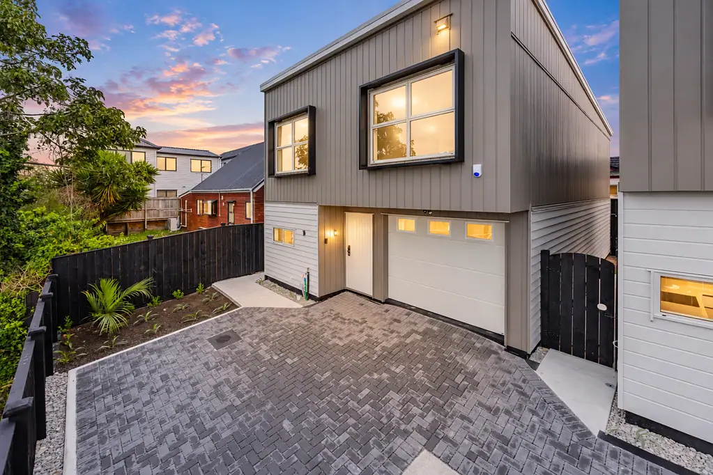 Manurewa 4कमरा Brand-New Standalone - Highly Convenient Location