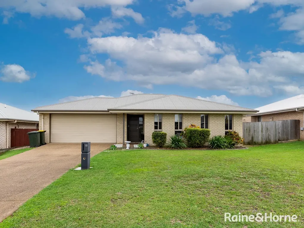 18 Hintz Street, Branyan, QLD 4670